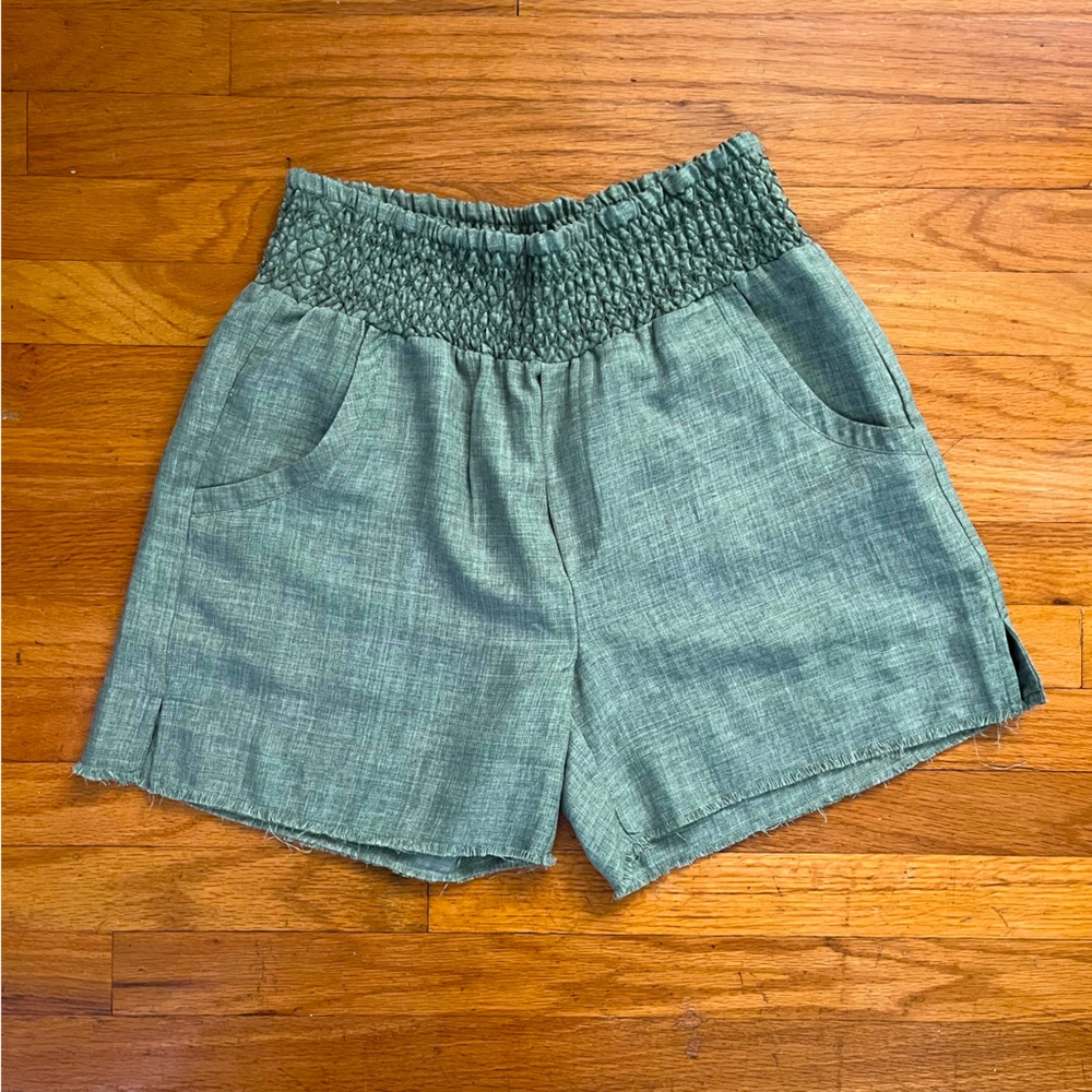 Green Sage Shorts with Elastic waist band